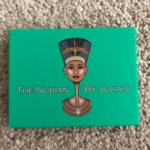 Juvia the Nubian Mini eyeshadow palette